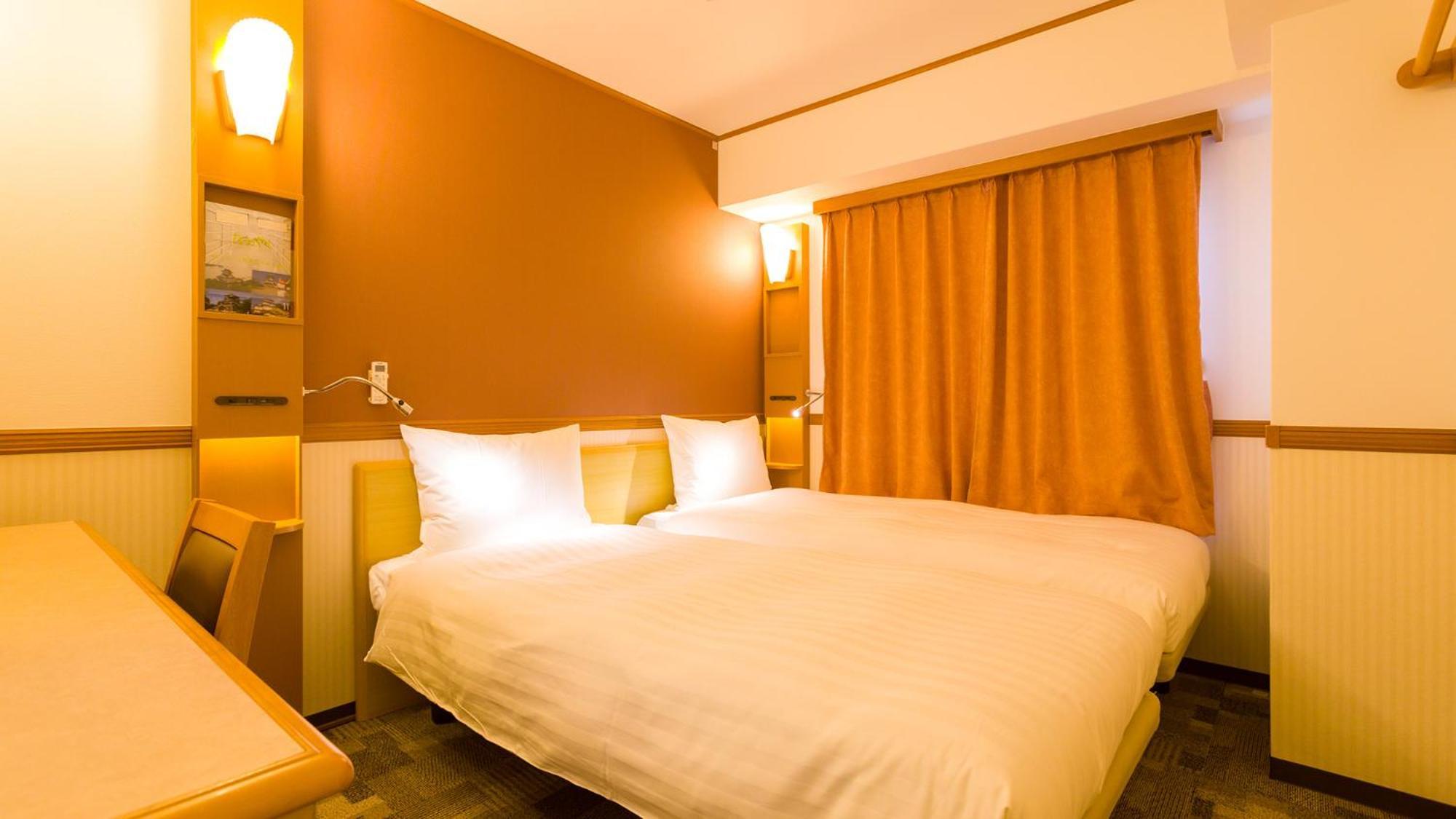 Toyoko Inn Tokyo Shinagawa-Eki Takanawa-Guchi Номер фото