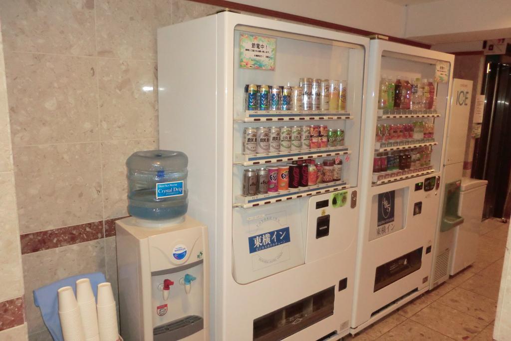 Toyoko Inn Tokyo Shinagawa-Eki Takanawa-Guchi Екстер'єр фото
