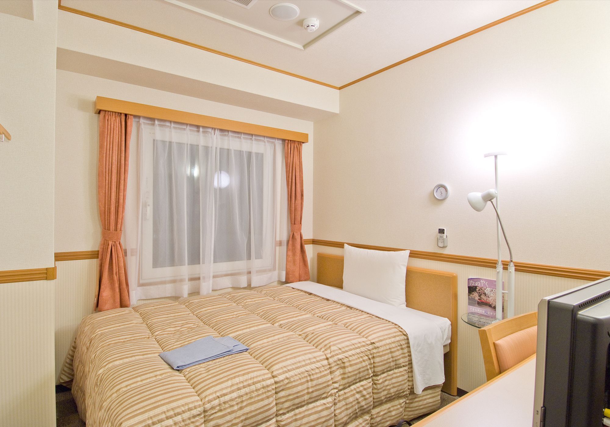 Toyoko Inn Tokyo Shinagawa-Eki Takanawa-Guchi Екстер'єр фото