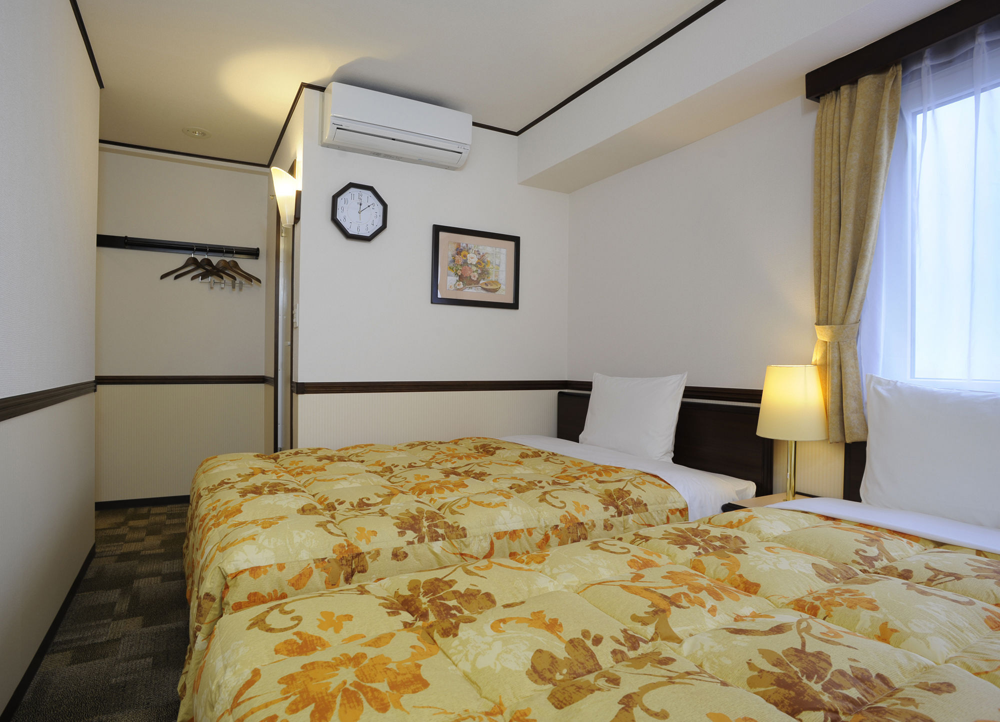 Toyoko Inn Tokyo Shinagawa-Eki Takanawa-Guchi Екстер'єр фото