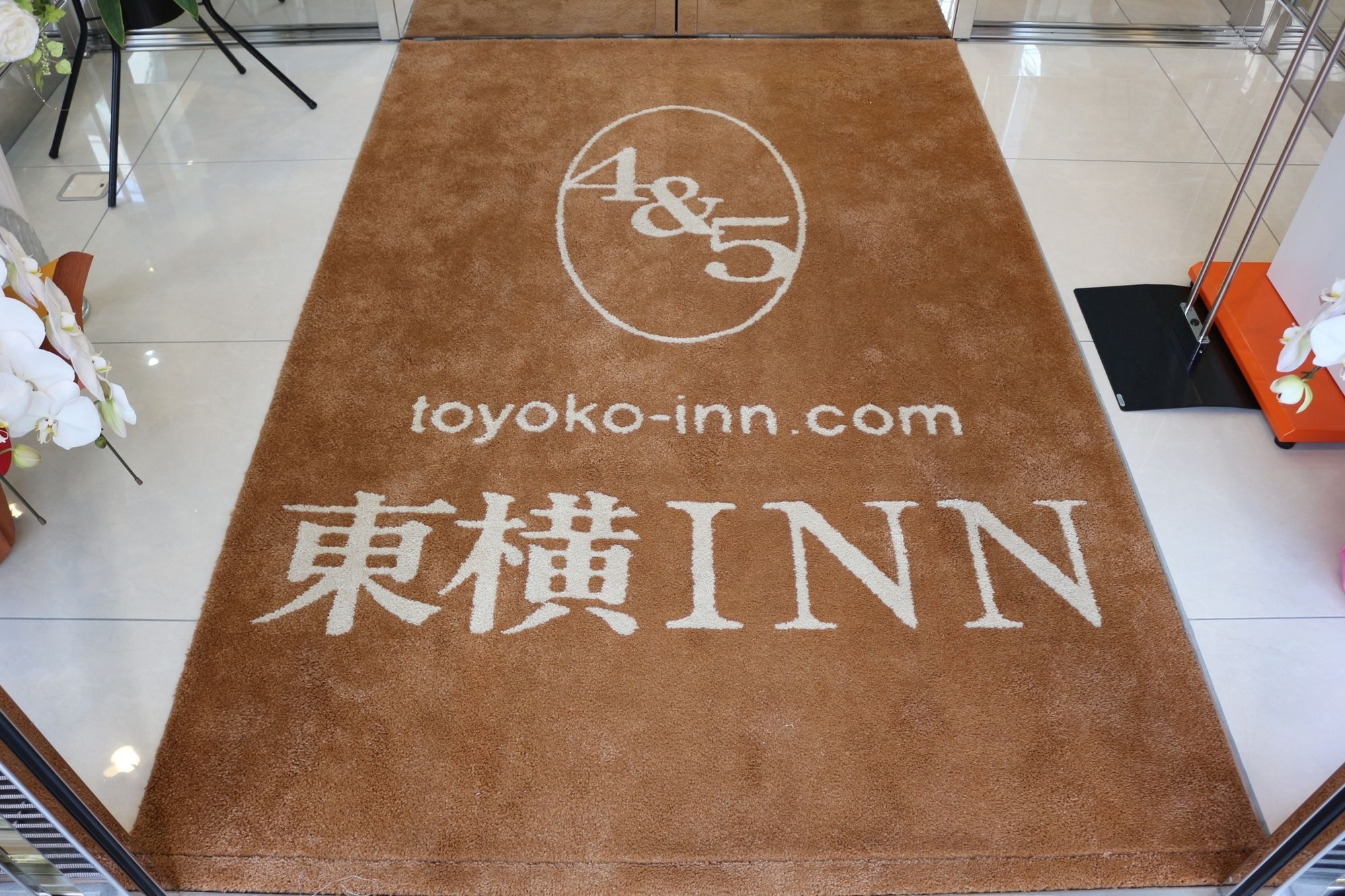 Toyoko Inn Tokyo Shinagawa-Eki Takanawa-Guchi Екстер'єр фото