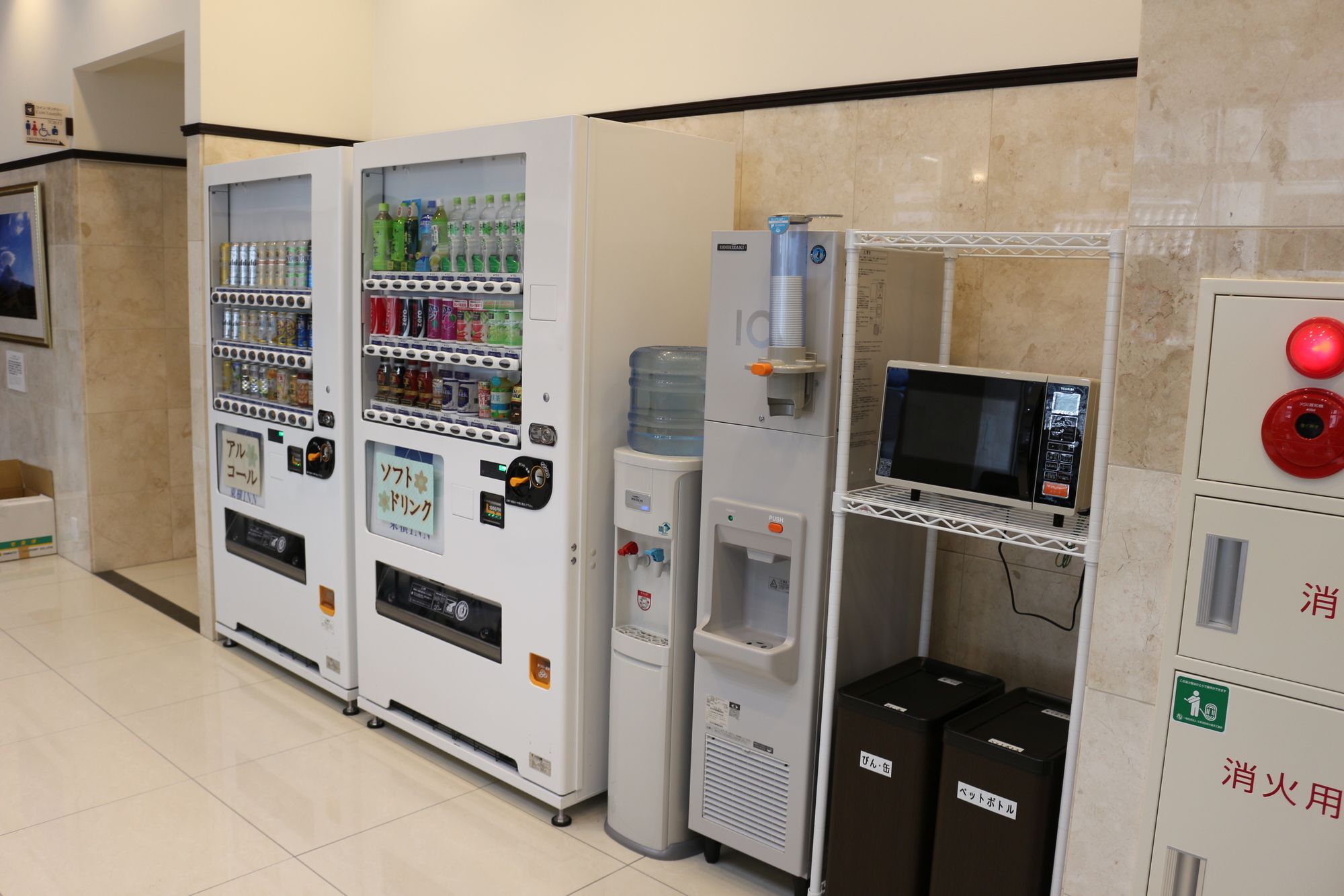 Toyoko Inn Tokyo Shinagawa-Eki Takanawa-Guchi Екстер'єр фото