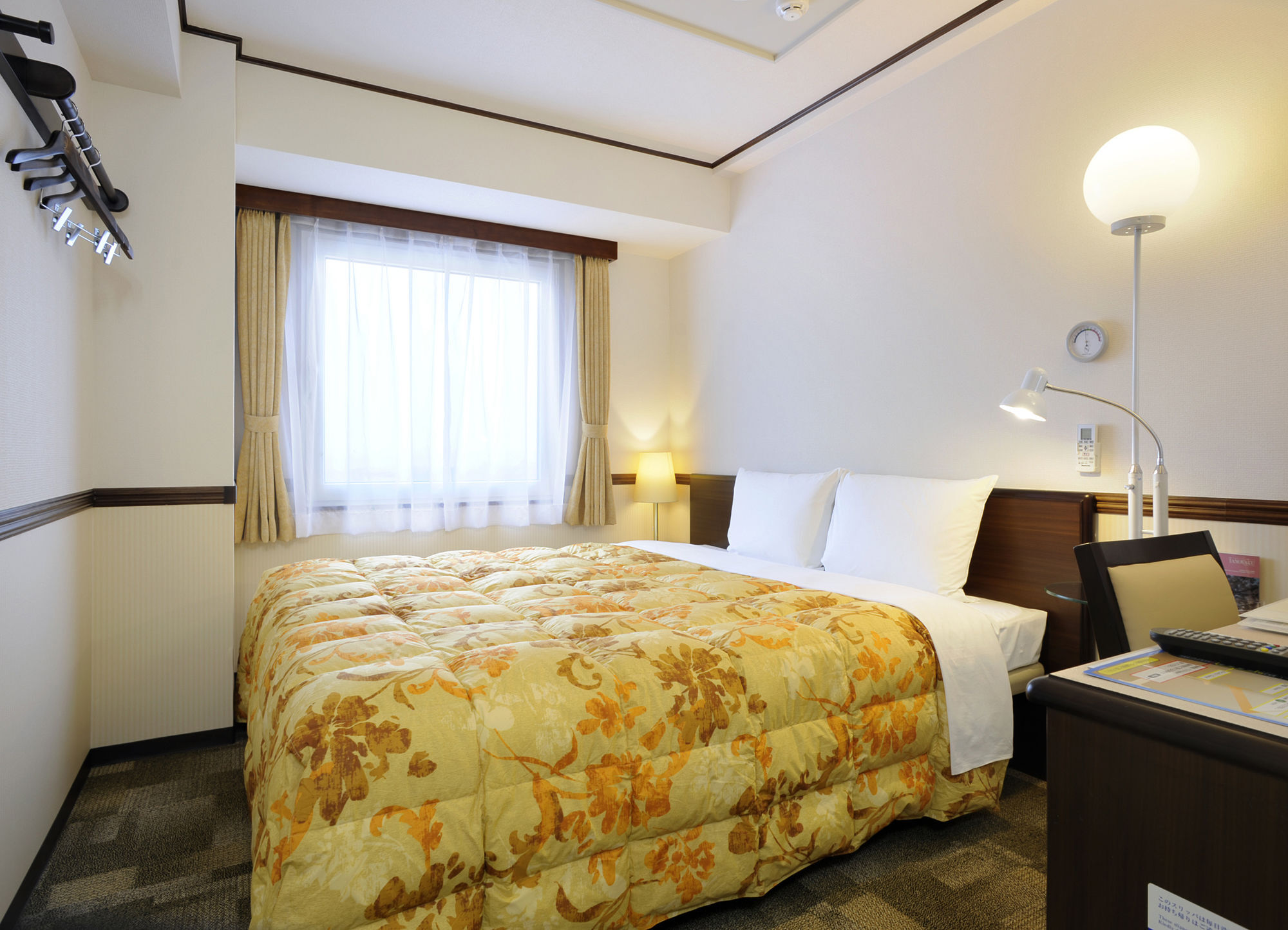 Toyoko Inn Tokyo Shinagawa-Eki Takanawa-Guchi Екстер'єр фото